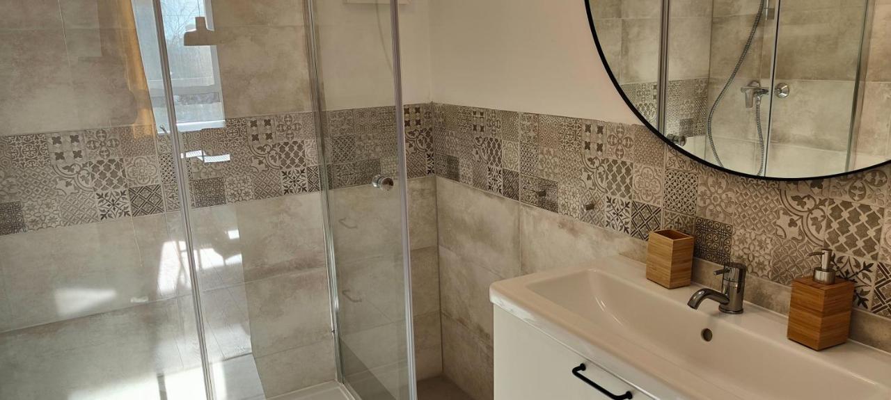 Mlynarska - Sloneczne Apartamenty Пясечно Екстериор снимка