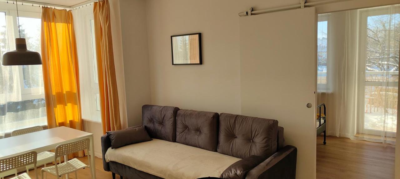 Mlynarska - Sloneczne Apartamenty Пясечно Екстериор снимка